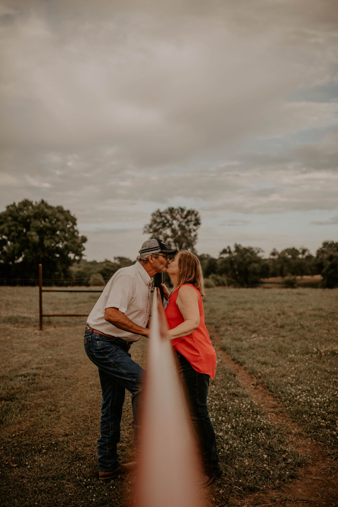 Fenceline kiss